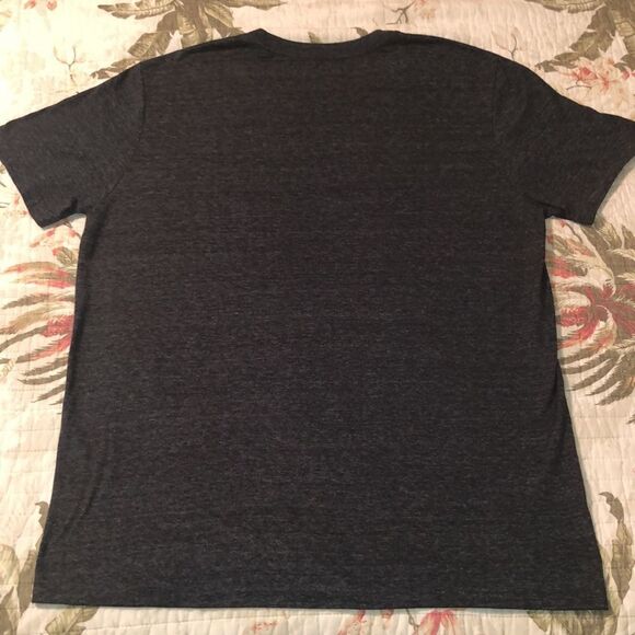 Old Navy M & L Gray Collectabilitees Star Ward Seamless Tee - Picture 5 of 11